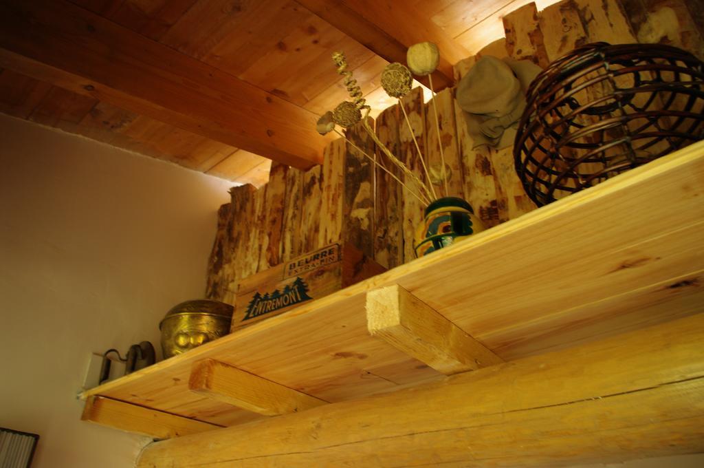 Maison D'Hotes Lou Cliou Cliousclat Δωμάτιο φωτογραφία